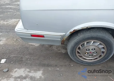 1994 Oldsmobile Cutlass Ciera S z USA, uszkodzony, nr VIN 1G3AG55M3R6317998